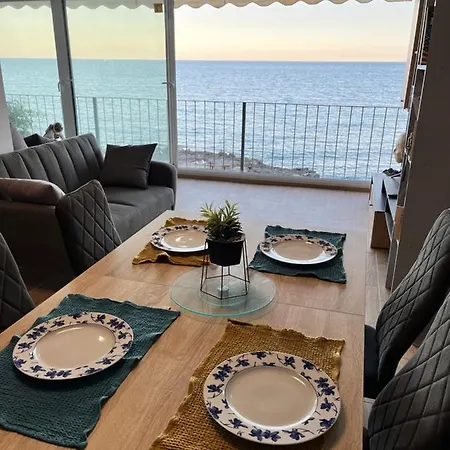 Seafront By Kalmarent *