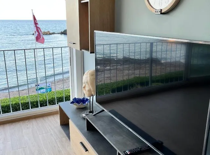 Appartamento Seafront By Kalmarent *