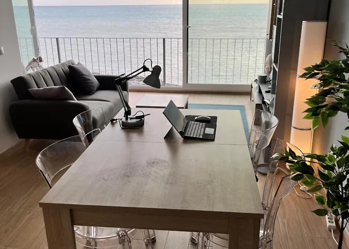 Seafront By Kalmarent *